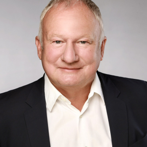 Uwe Jens Neumann