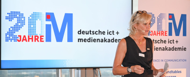 20+1 Jahre deutsche ict + medienakademie : 4 Fragen an Stefanie Kemp, Oracle Germany