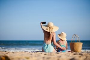 eco Umfrage zur Mediennutzung und Kinderfotos im Netz: Nur 9 Prozent der Eltern verdecken das Gesicht ihres Kindes 1