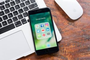 eco zur Debatte um ein Social-Media-Verbot: Pauschale Altersbeschränkungen sind keine Lösung