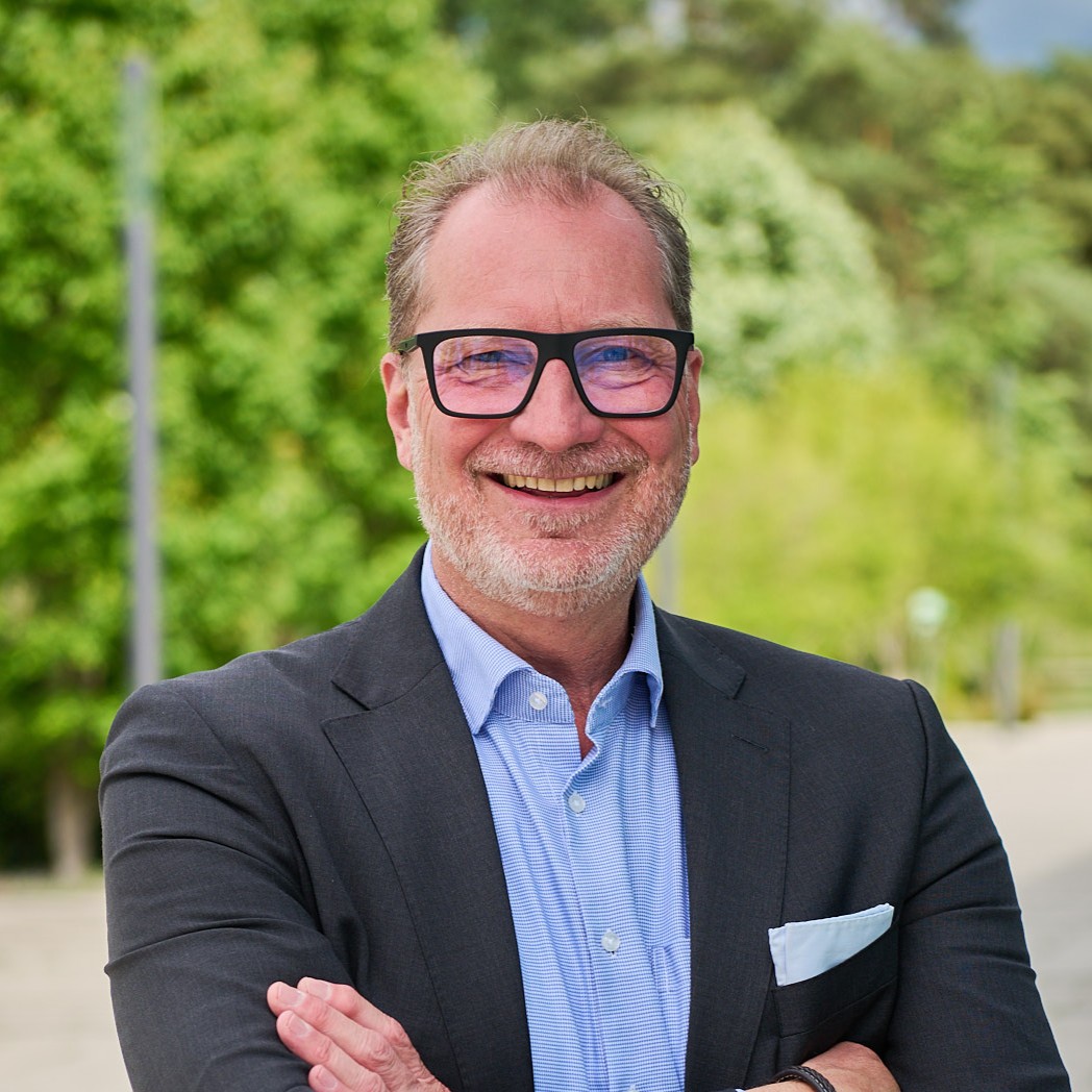 Datacenter Expert Group 21