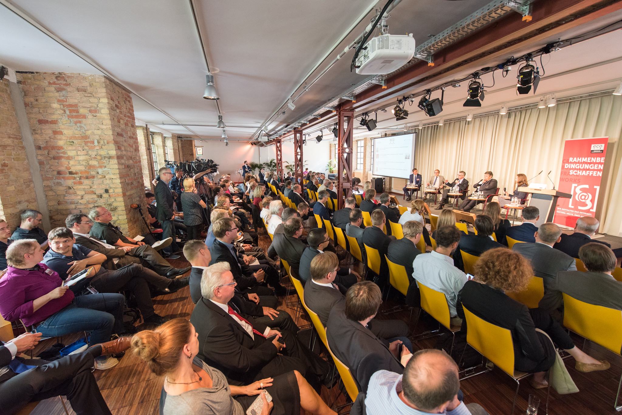 Zehn Jahre Digitalpolitik im Gespräch: Das Netzpolitische Forum feiert Jubiläum 12